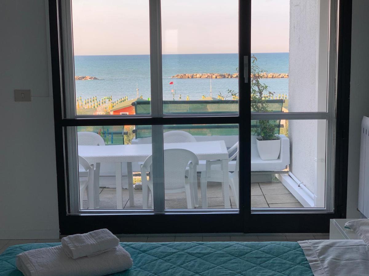 法诺Al Mare Apartament公寓 外观 照片