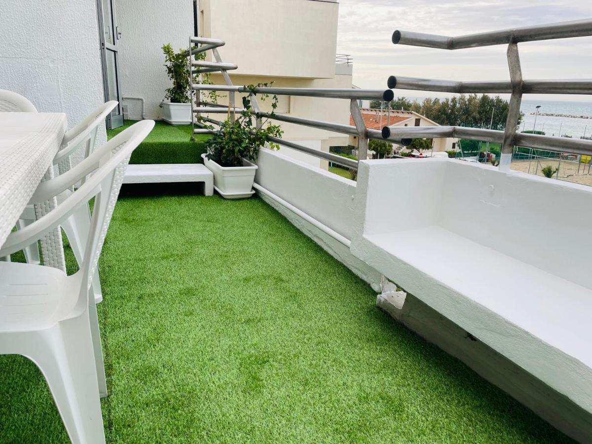 法诺Al Mare Apartament公寓 外观 照片